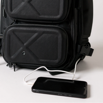 Laptop sitzt bombensicher